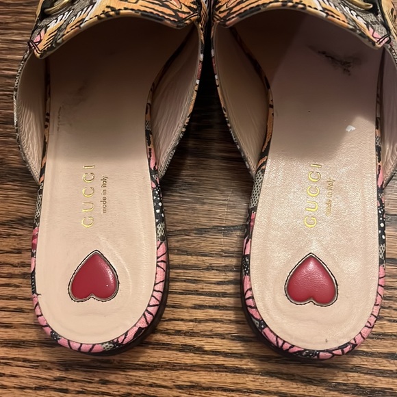 Gucci tiger print mules size 39 - Picture 3 of 4
